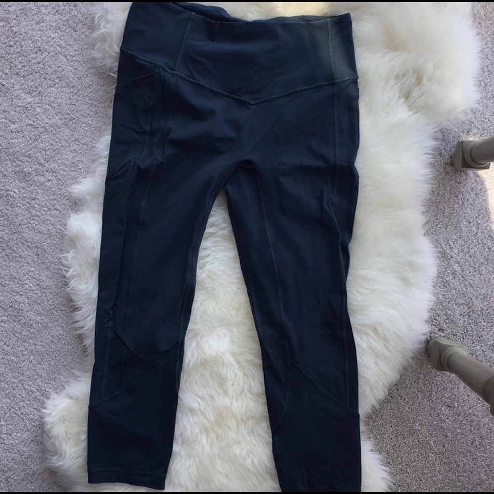 Lululemon Fast n Free capris